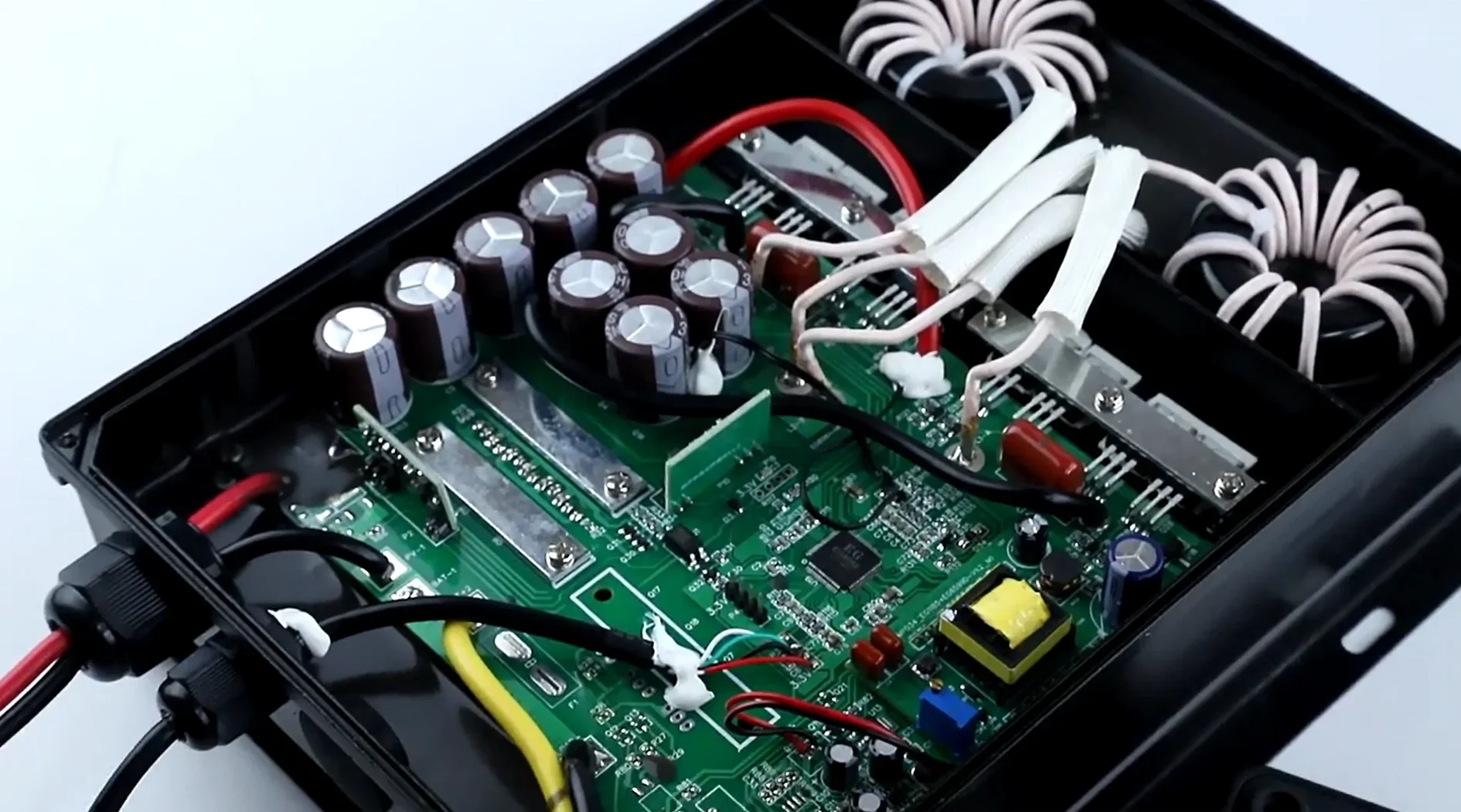 Contrôleur de charge solaire M - Mppt Solar Charge Controller 60A avis et prix